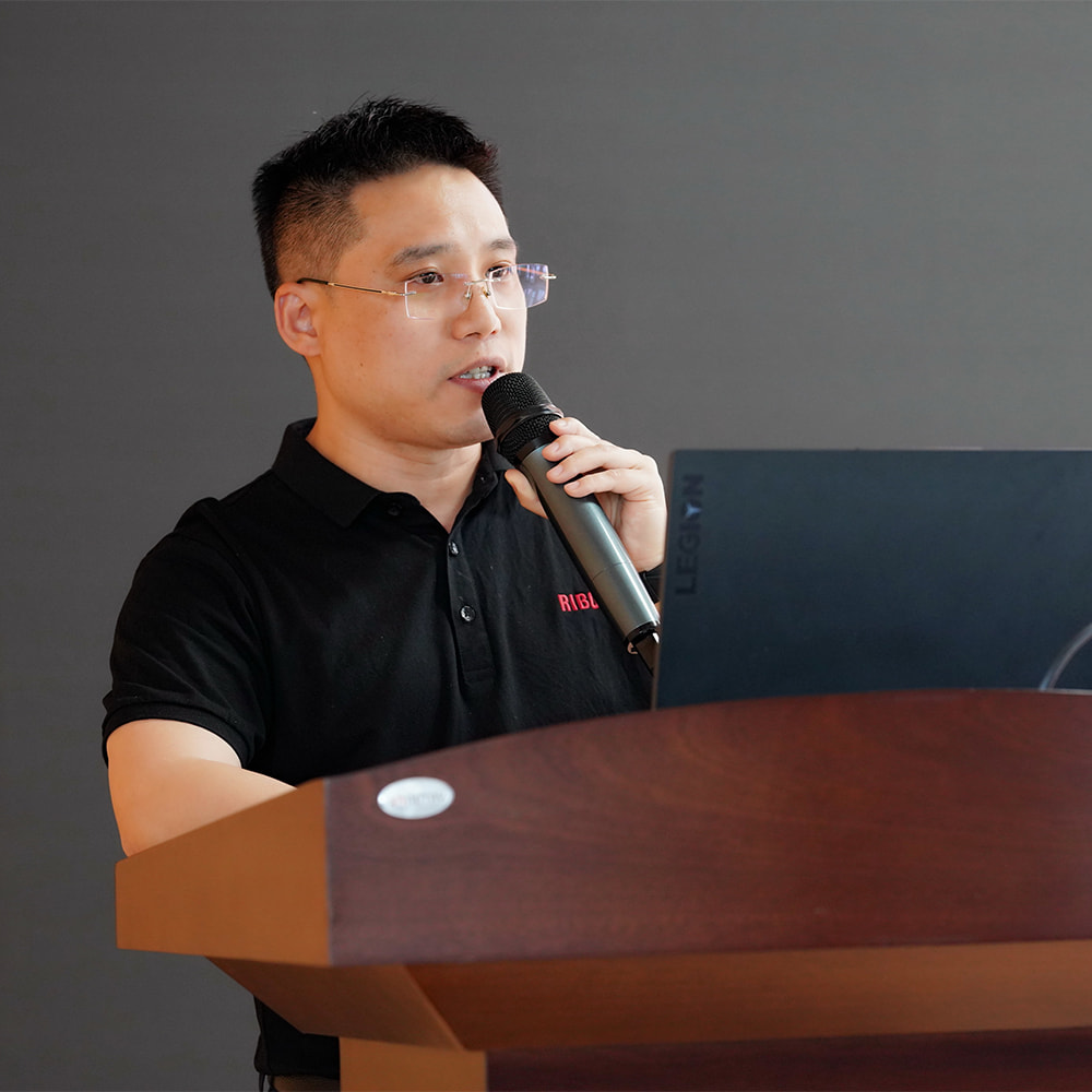 凝心聚力征新程，共绘瑞国好将来｜吕氏贵宾会官网22周年整个职工大会